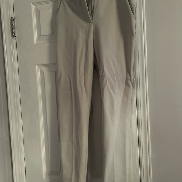Slim ankle pants. New without tags - Picture 3 of 3
